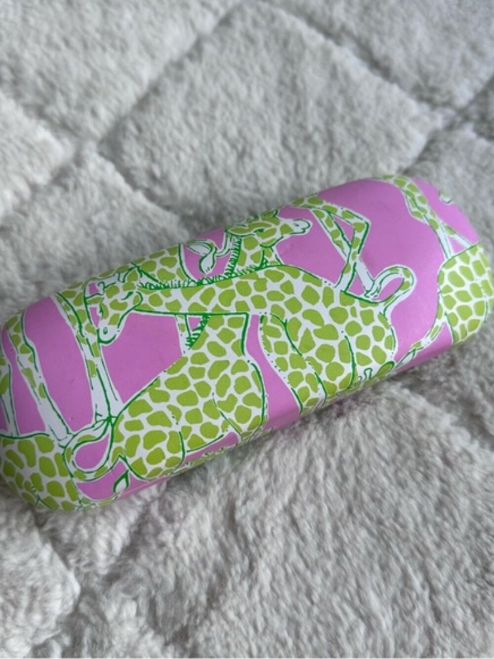 Lilly Pulitzer | Green and Pink Giraffe Print Hard Shell Eyeglass Case